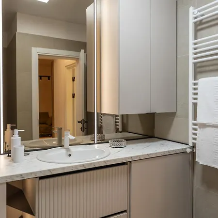 Meraki & Mamaia - 104 Apart-hotel 3*